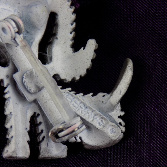 Vintage Gerry's gray enamel dog green rhinestone - Picture 4 of 5